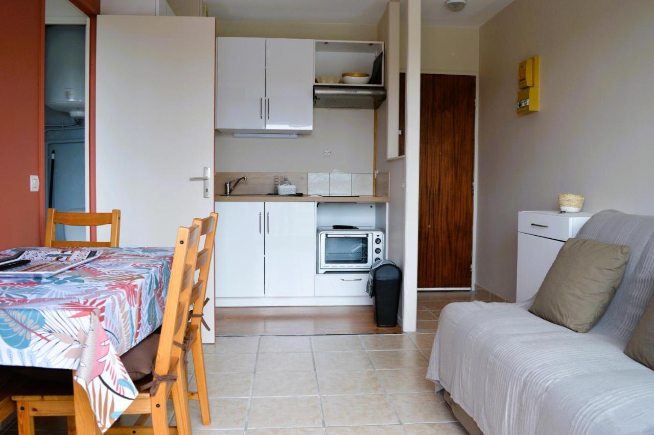 Appartement Au Pied De La Plage - Balcon - Parking Courseulles-sur-Mer Eksteriør bilde