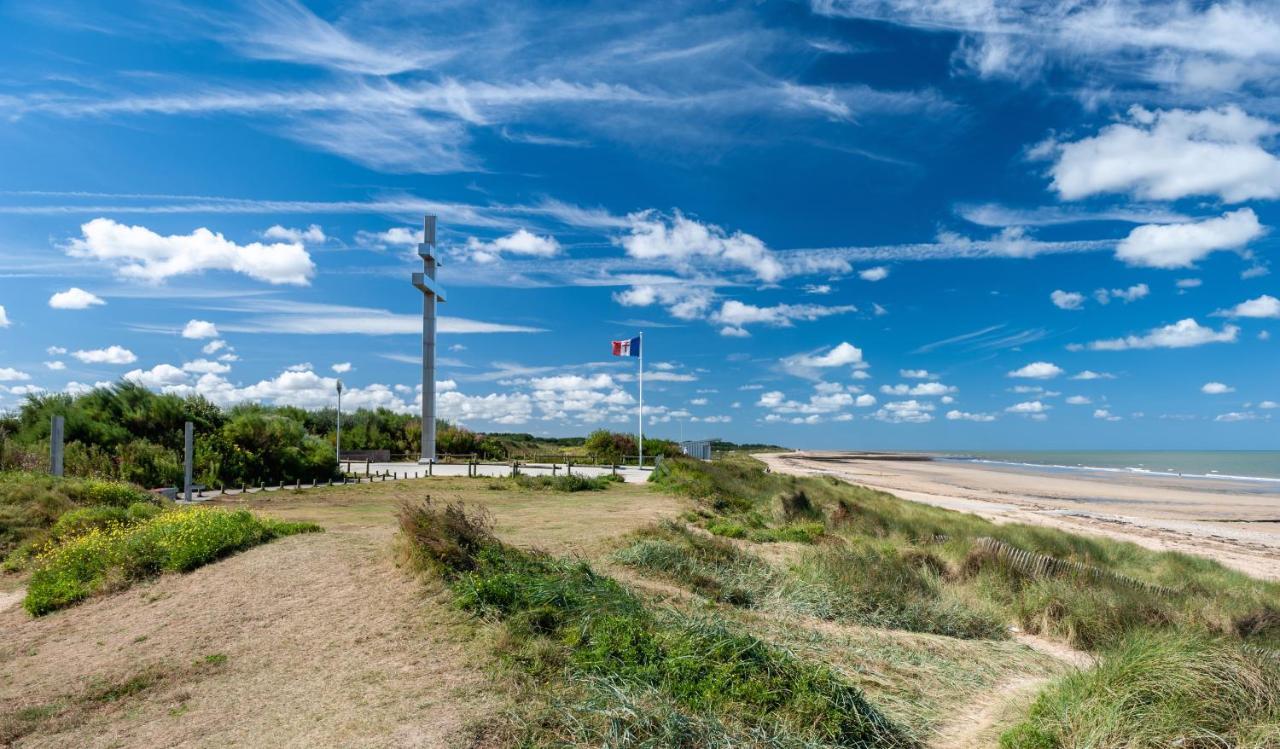 Appartement Au Pied De La Plage - Balcon - Parking Courseulles-sur-Mer Eksteriør bilde